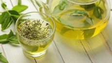 Những tác dụng bất ngờ của trà xanh đối với bệnh tim mạch