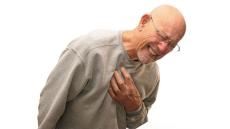 Mất mạng đôi khi được báo hiệu từ cơn đau tức ngực