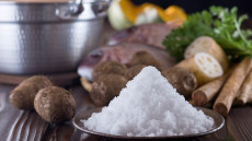 Bệnh cao huyết áp không nên ăn gì?