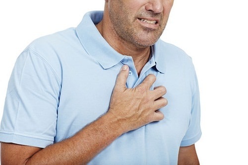 Đau ngực có thể là dấu hiệu của nhồi máu cơ tim